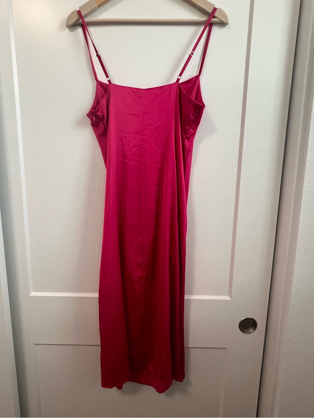 Forever 21 Pink Satin Cowl Neck Slip Dress Side Slit Midi S NWT chic vibrant - Picture 6 of 9